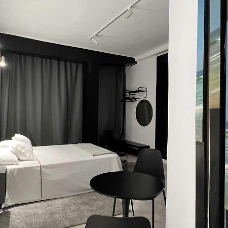 Dama Modern & Luxury Lejlighed Málaga Eksteriør billede